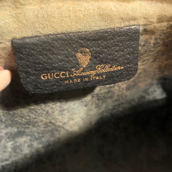 Authentic Gucci Sherry Line Crossbody - Picture 5 of 12